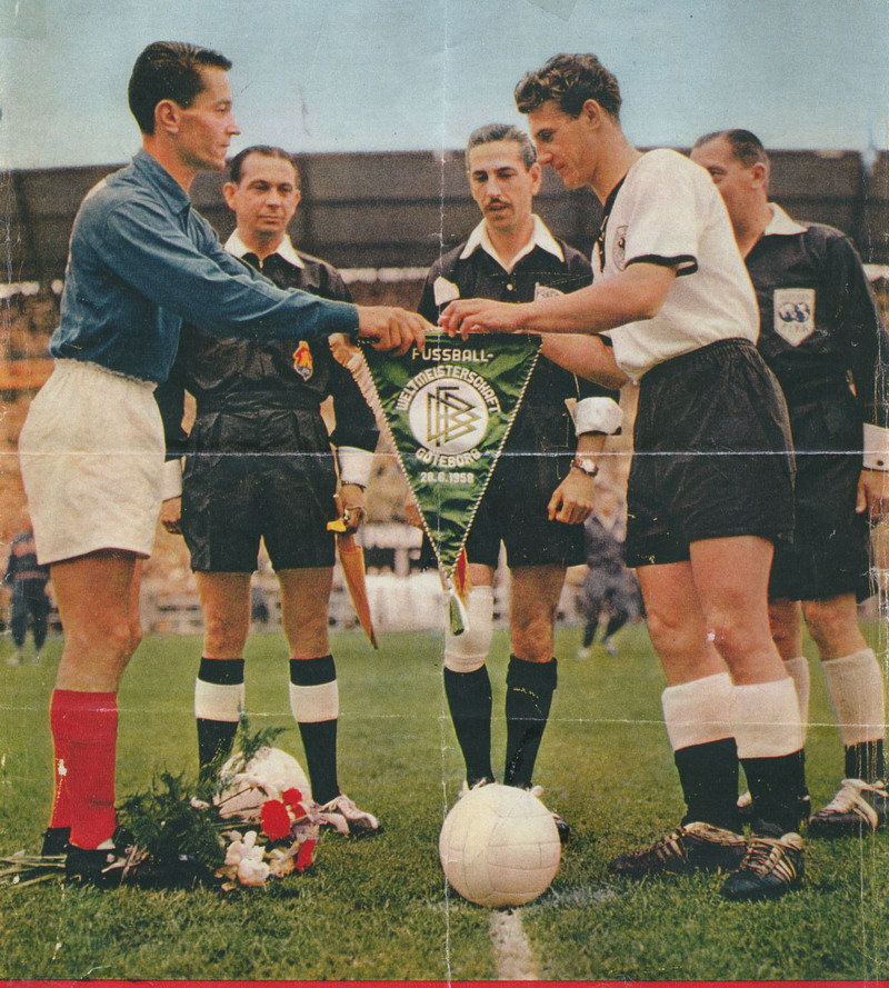 Illustration for article titled A Brief History of Every Official World Cup Ball Since 1930